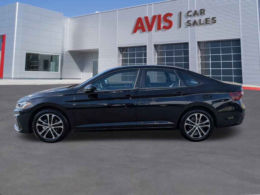 Used 2025 Volkswagen Jetta Sport image 10