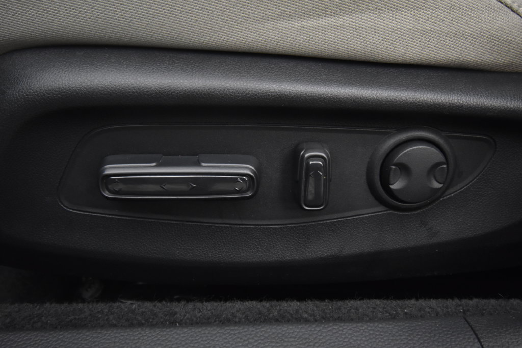 Used 2023 Honda Accord EX image 23
