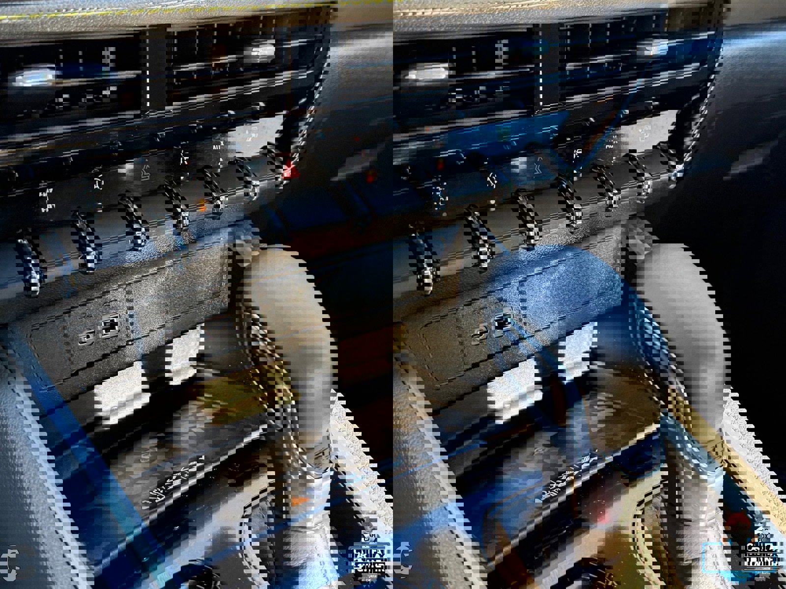 Certified 2025 Chevrolet Colorado ZR2 w/ Technology Package image 22