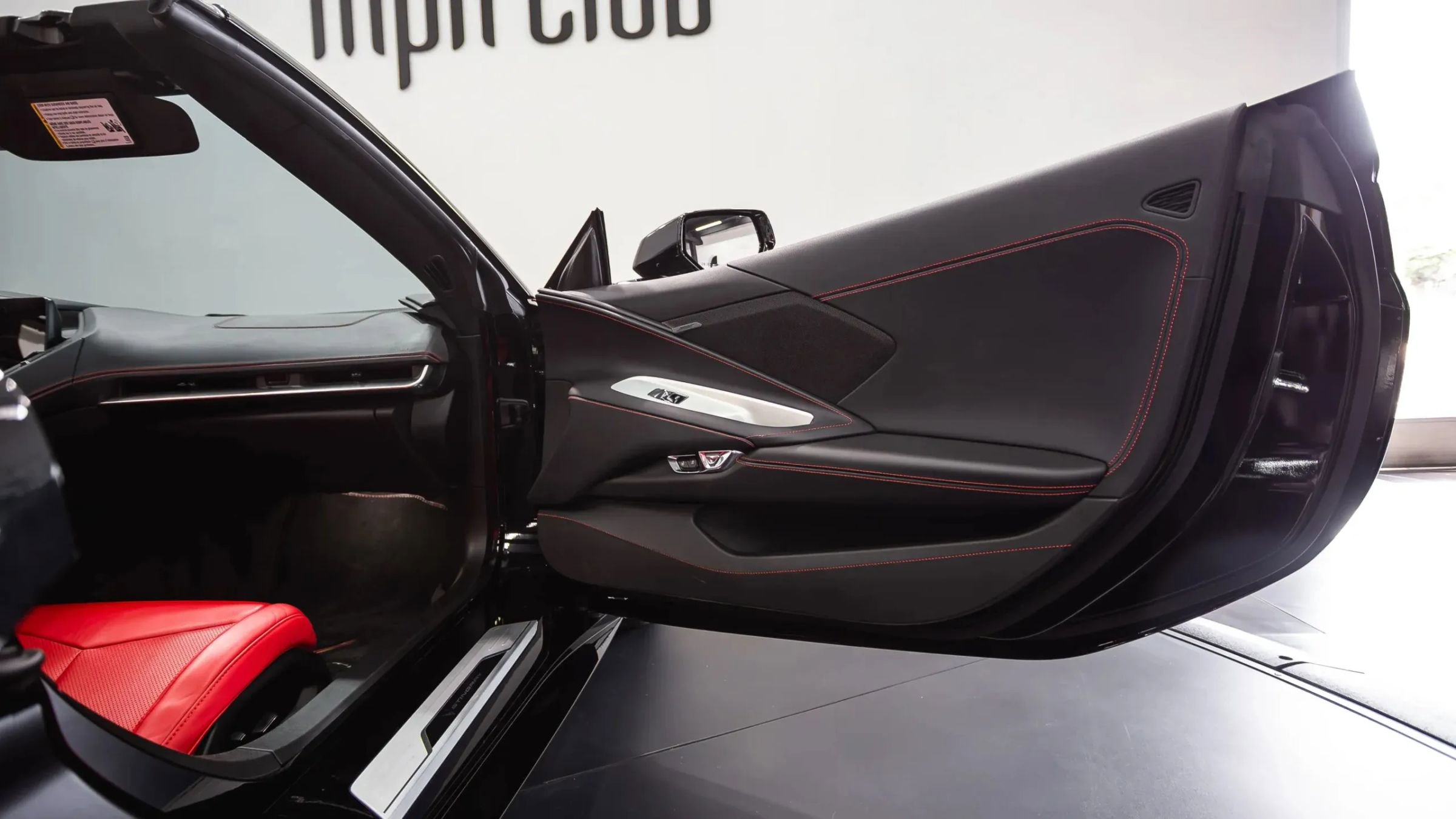 Used 2023 Chevrolet Corvette Stingray Coupe w/ 1LT image 26