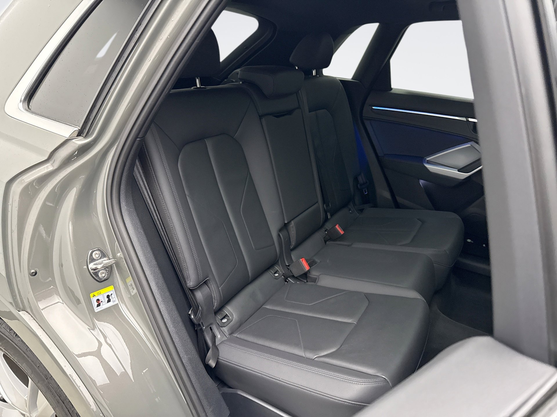 Used 2022 Audi Q3 2.0T Premium Plus w/ Premium Plus Package image 19