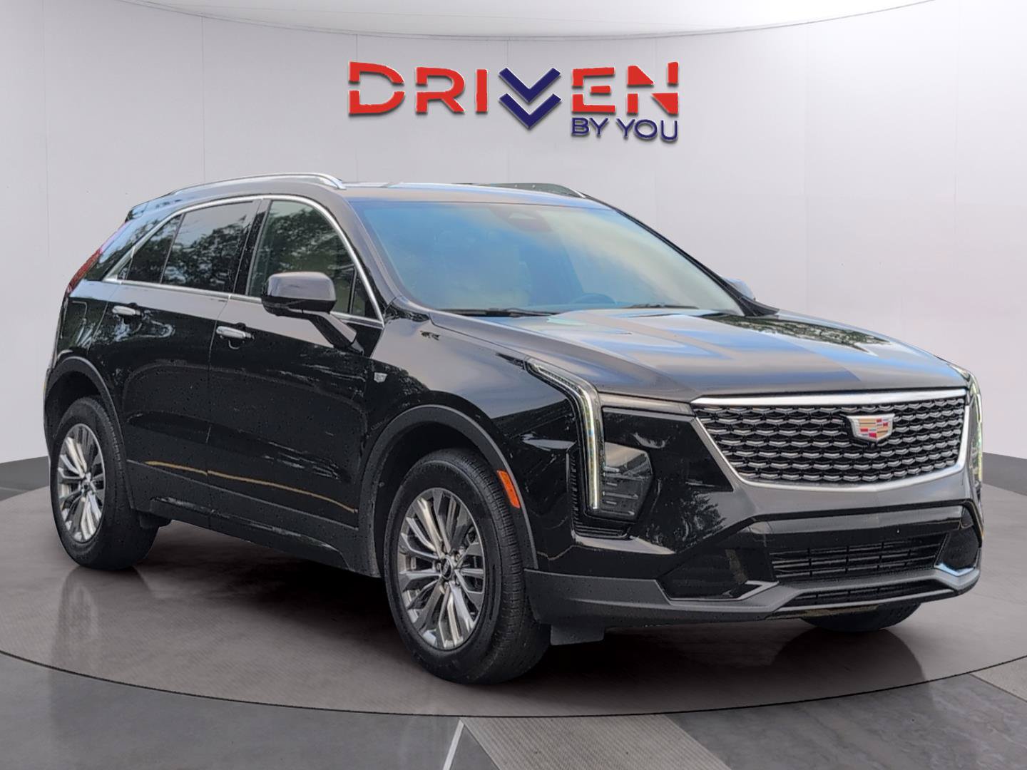 Used 2025 Cadillac XT4 Premium Luxury FWD image 7