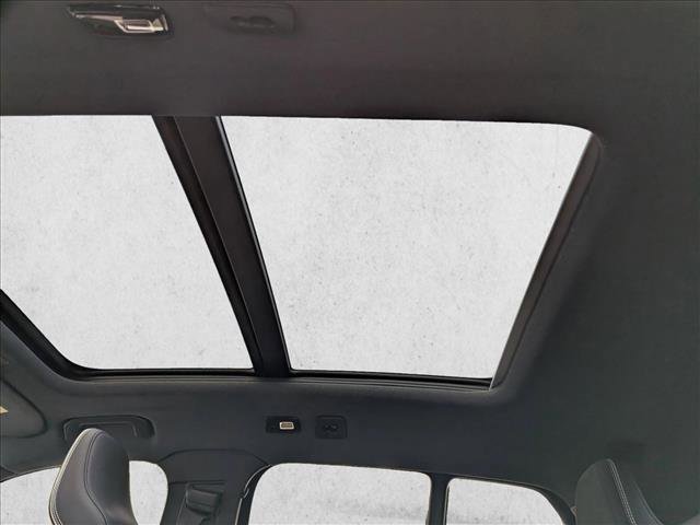 Certified 2021 Volvo XC40 P8 Recharge image 21