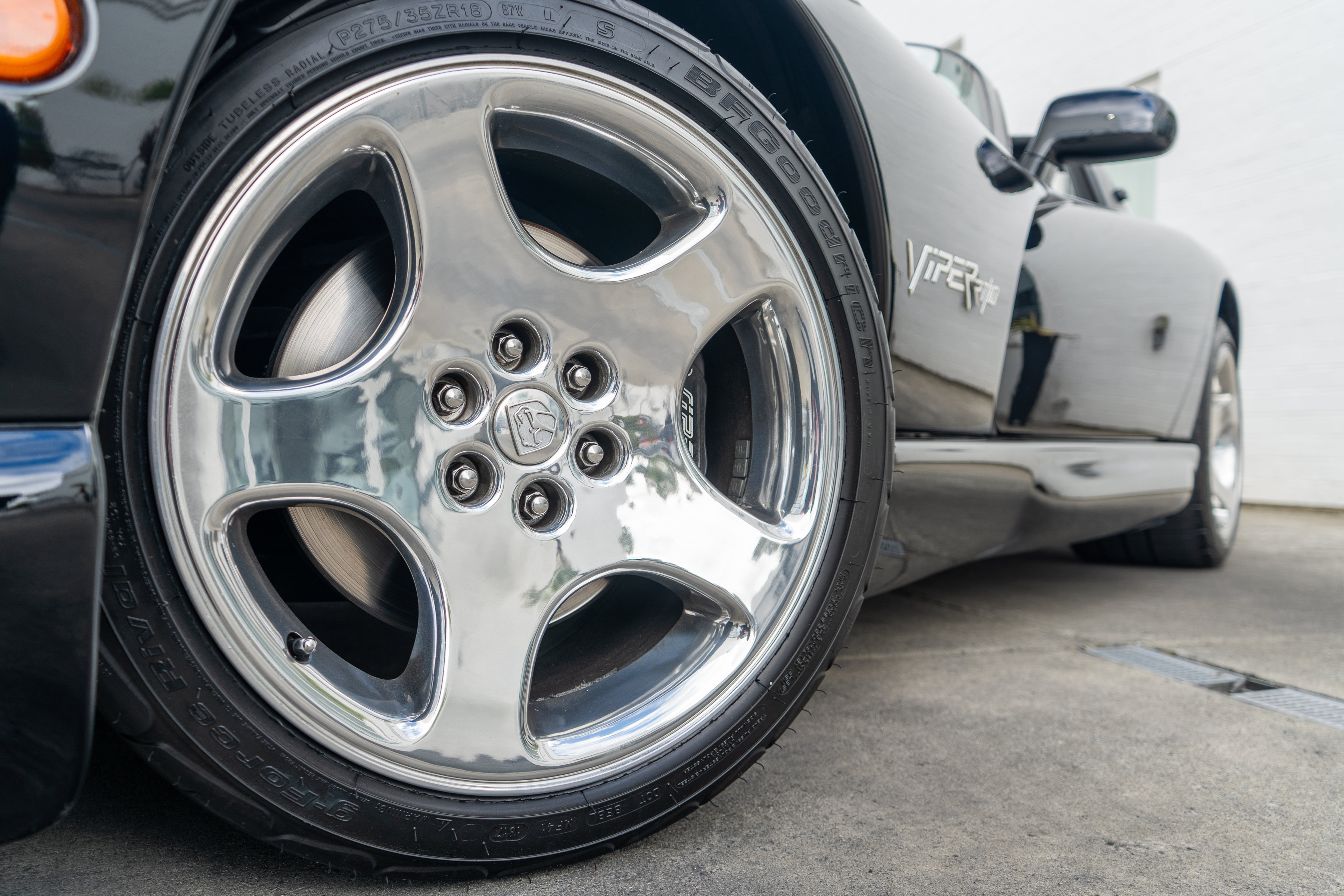 Used 2000 Dodge Viper RT/10 RWD image 4