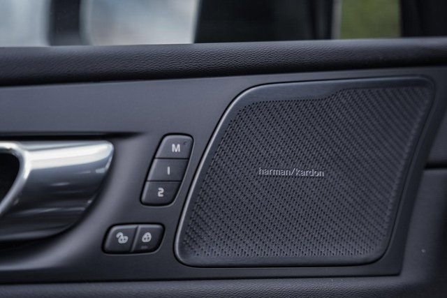 New 2026 Volvo XC60 B5 Plus w/ Protection Package Premier image 37