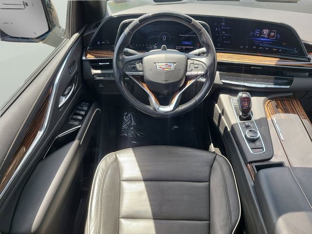Used 2023 Cadillac Escalade ESV Premium Luxury AWD/4WD image 14