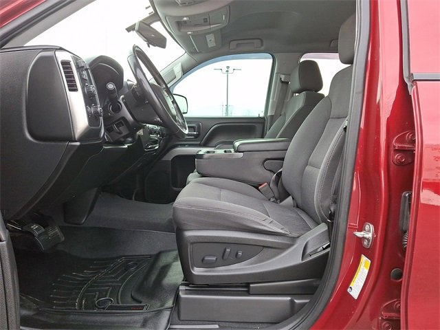 Used 2018 Chevrolet Silverado 1500 LT w/ All Star Edition image 15