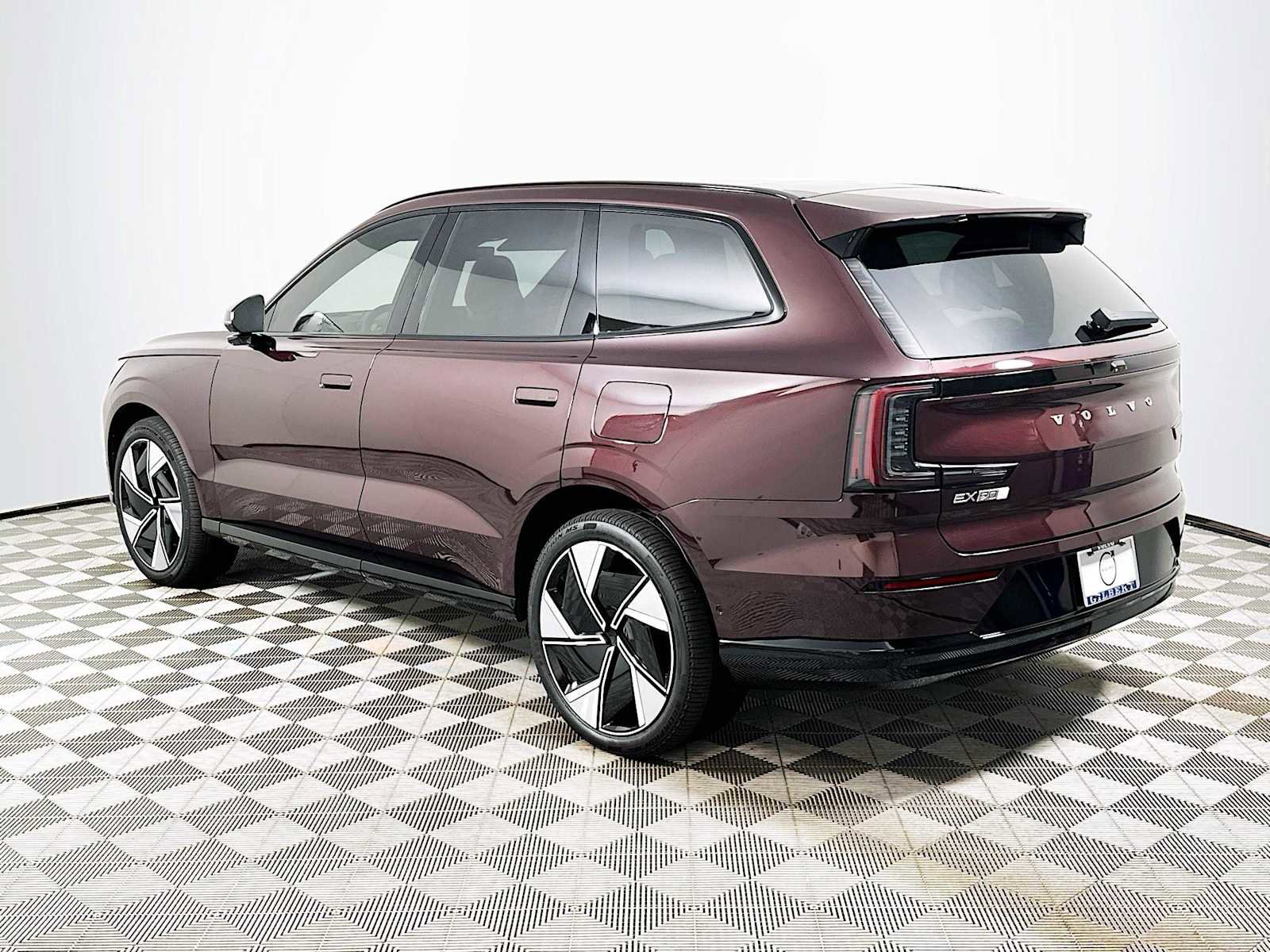 New 2025 Volvo EX90 Ultra image 4