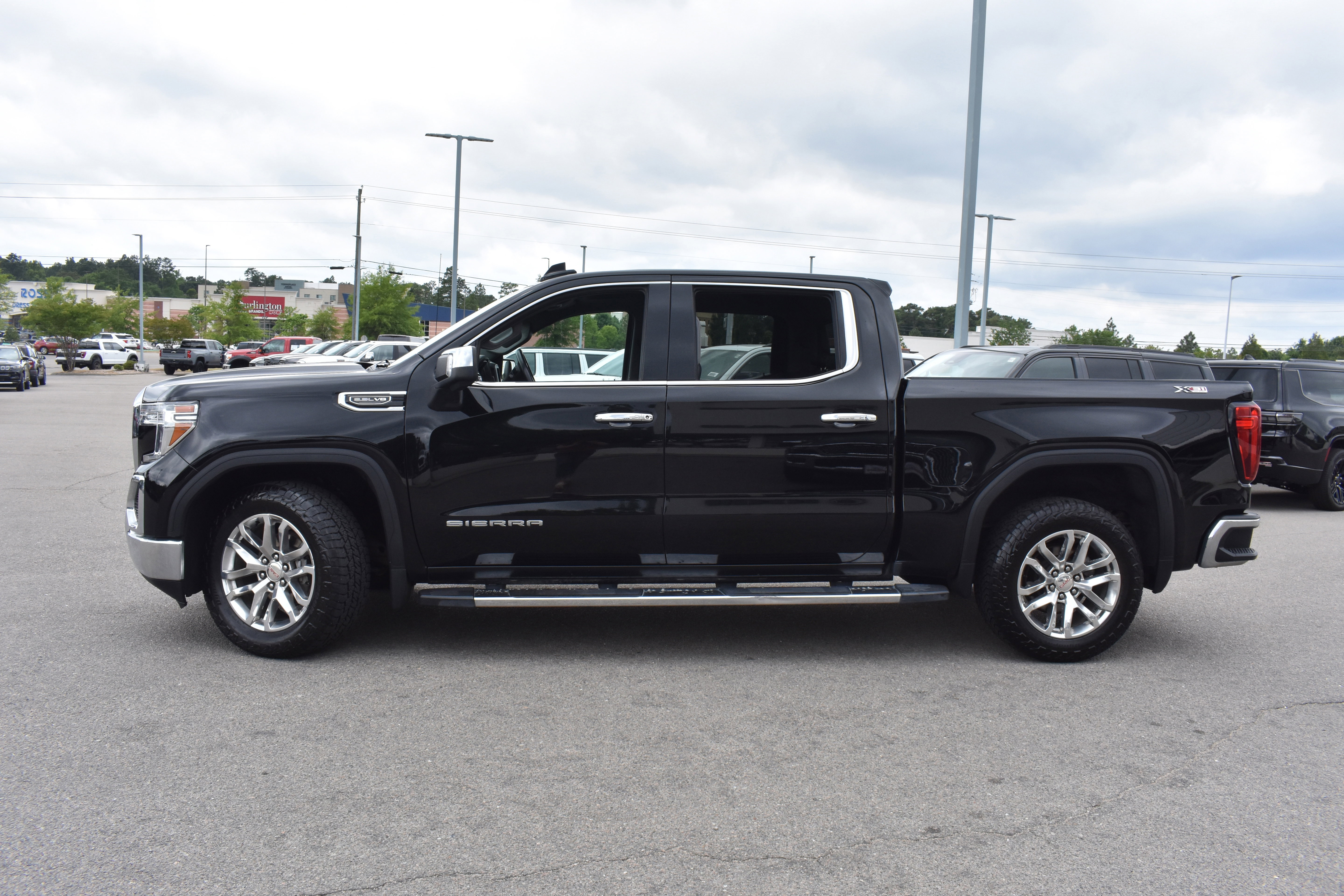 Used 2020 GMC Sierra 1500 SLT w/ SLT Premium Package AWD/4WD image 6