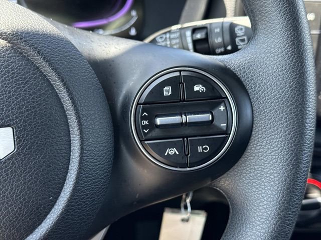 Used 2025 Kia Soul LX w/ LX Technology Package image 23