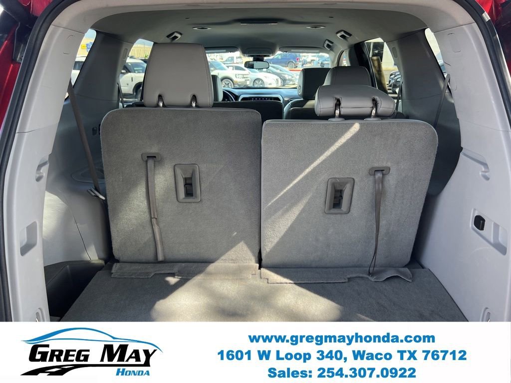 Used 2023 GMC Acadia SLT AWD/4WD image 16