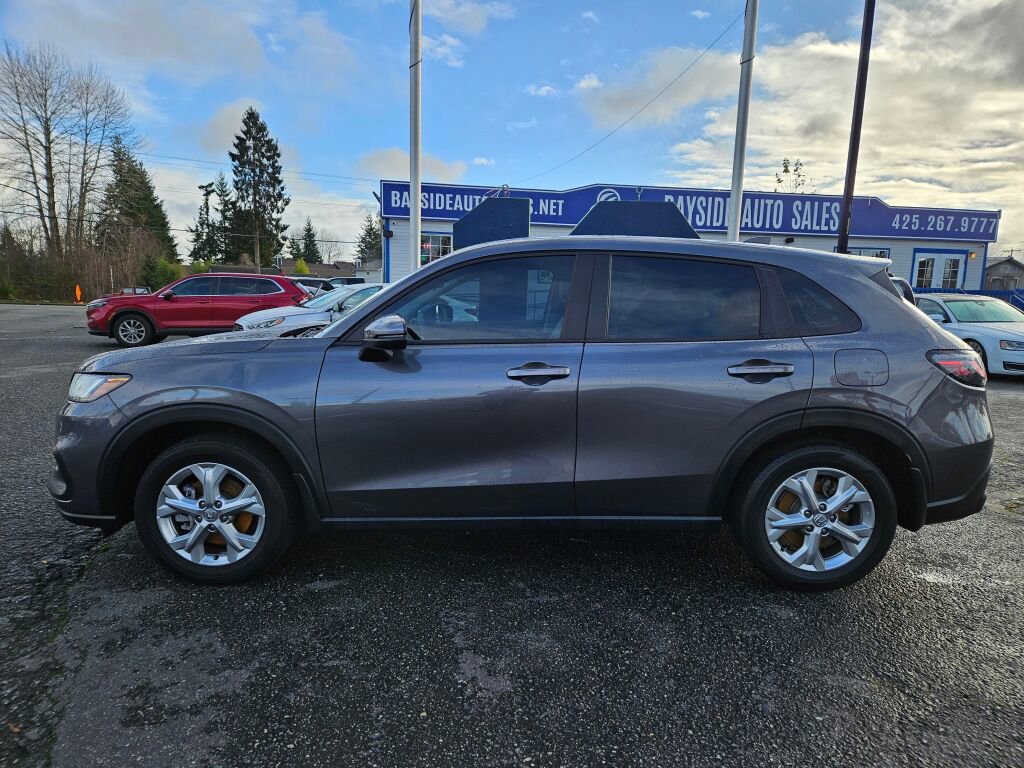 Used 2023 Honda HR-V LX image 2