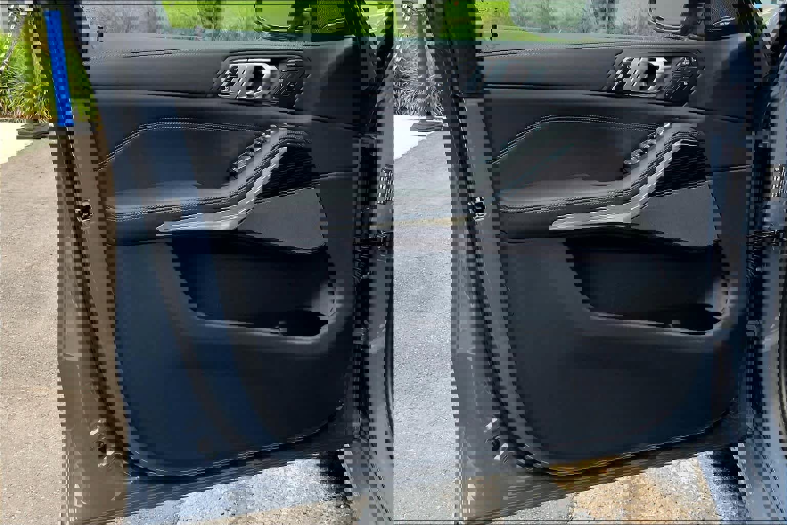 Used 2024 BMW X7 xDrive40i image 23