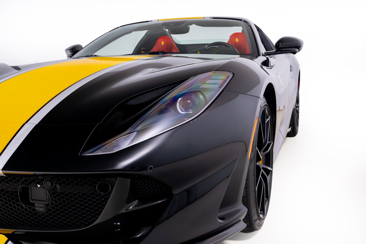 Used 2021 Ferrari 812 GTS image 45