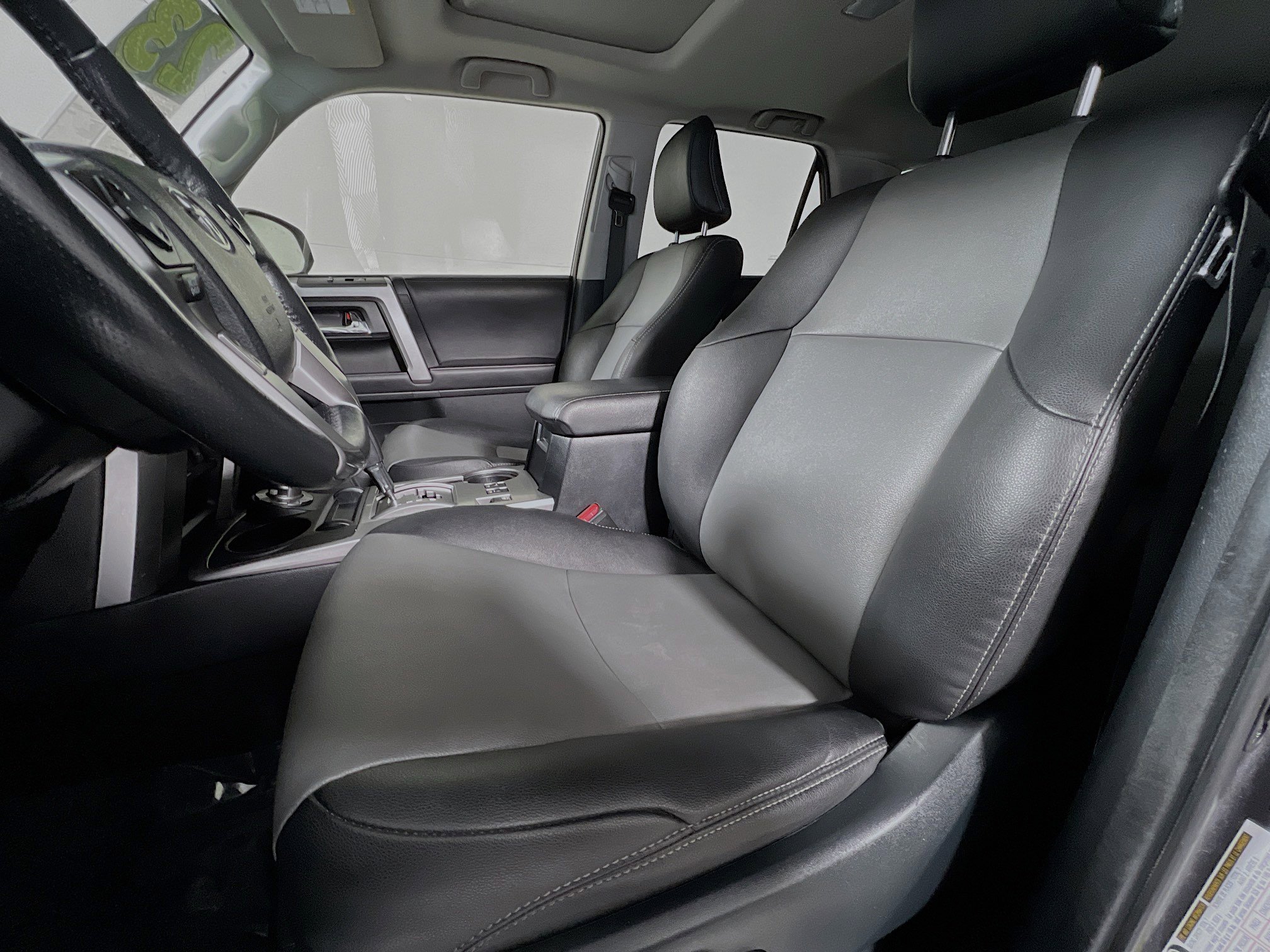 Used 2023 Toyota 4Runner SR5 Premium image 15