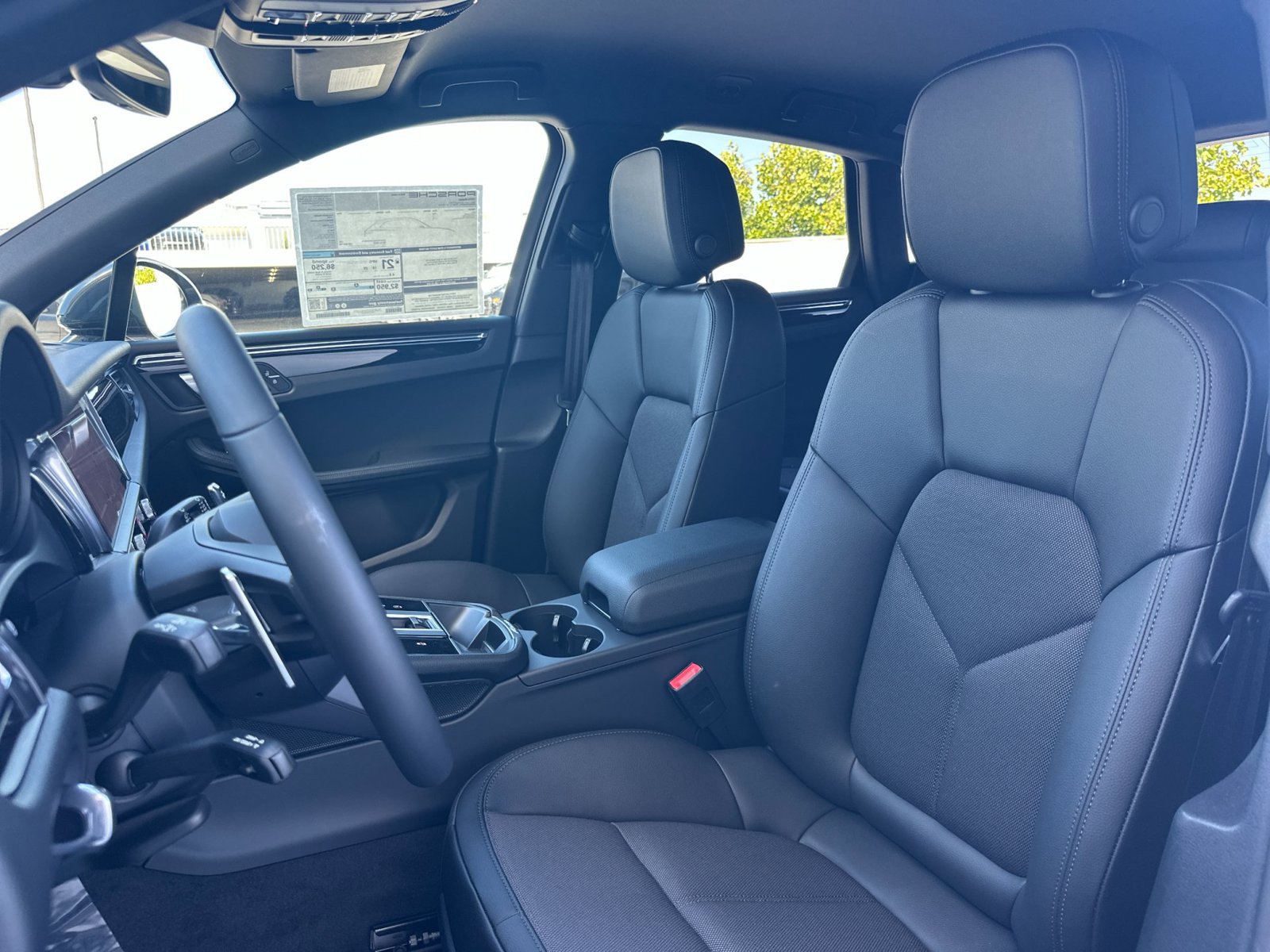 New 2026 Porsche Macan AWD/4WD image 6