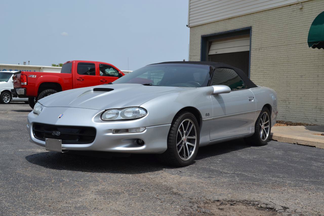 Used 2002 Chevrolet Camaro Z28 w/ SS Performance/Appearance Pkg RWD image 50