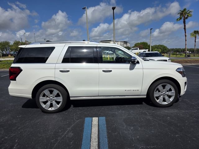 Used 2023 Ford Expedition Platinum AWD/4WD image 4