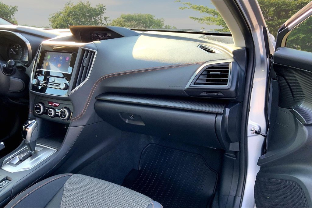 Used 2020 Subaru Crosstrek 2.0i Premium w/ Moonroof Package 2 AWD/4WD image 25