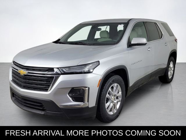 Used 2022 Chevrolet Traverse LS image 7
