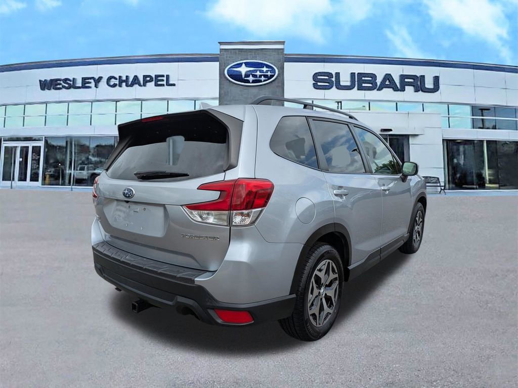 Used 2019 Subaru Forester Premium image 5