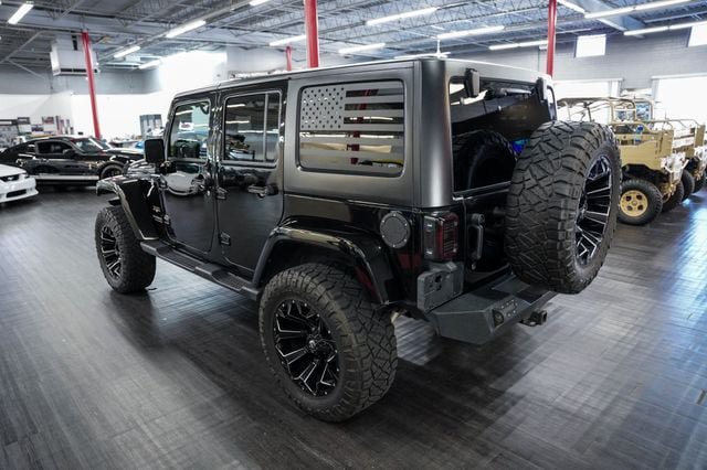 Used 2017 Jeep Wrangler Unlimited Sahara w/ Connectivity Group AWD/4WD image 3