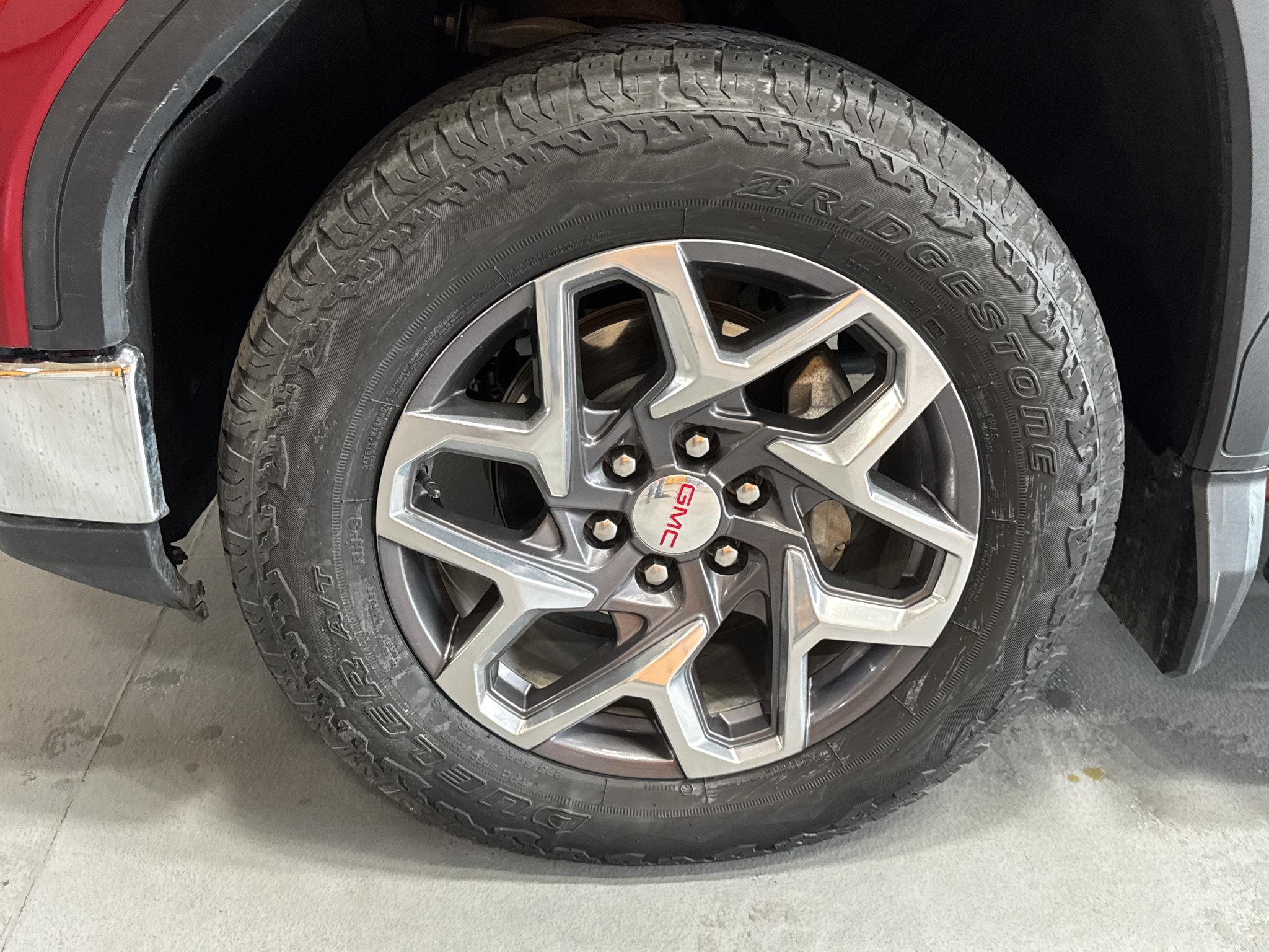 Used 2025 GMC Sierra 1500 SLT w/ SLT Premium Package AWD/4WD image 9