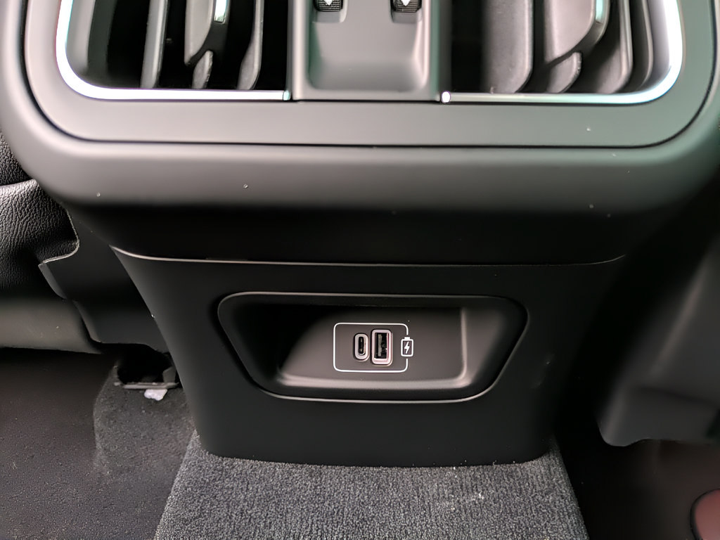 Used 2023 Maserati Grecale GT AWD/4WD image 31