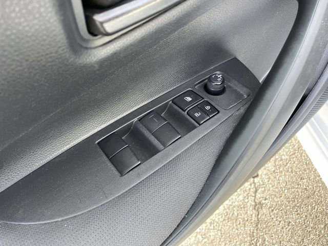 Used 2022 Toyota Corolla LE image 17