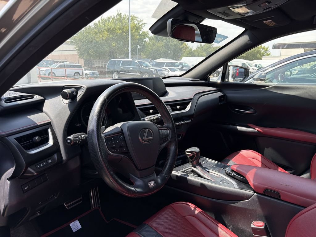 Used 2019 Lexus UX 200 F Sport w/ F Sport Premium Package FWD image 7