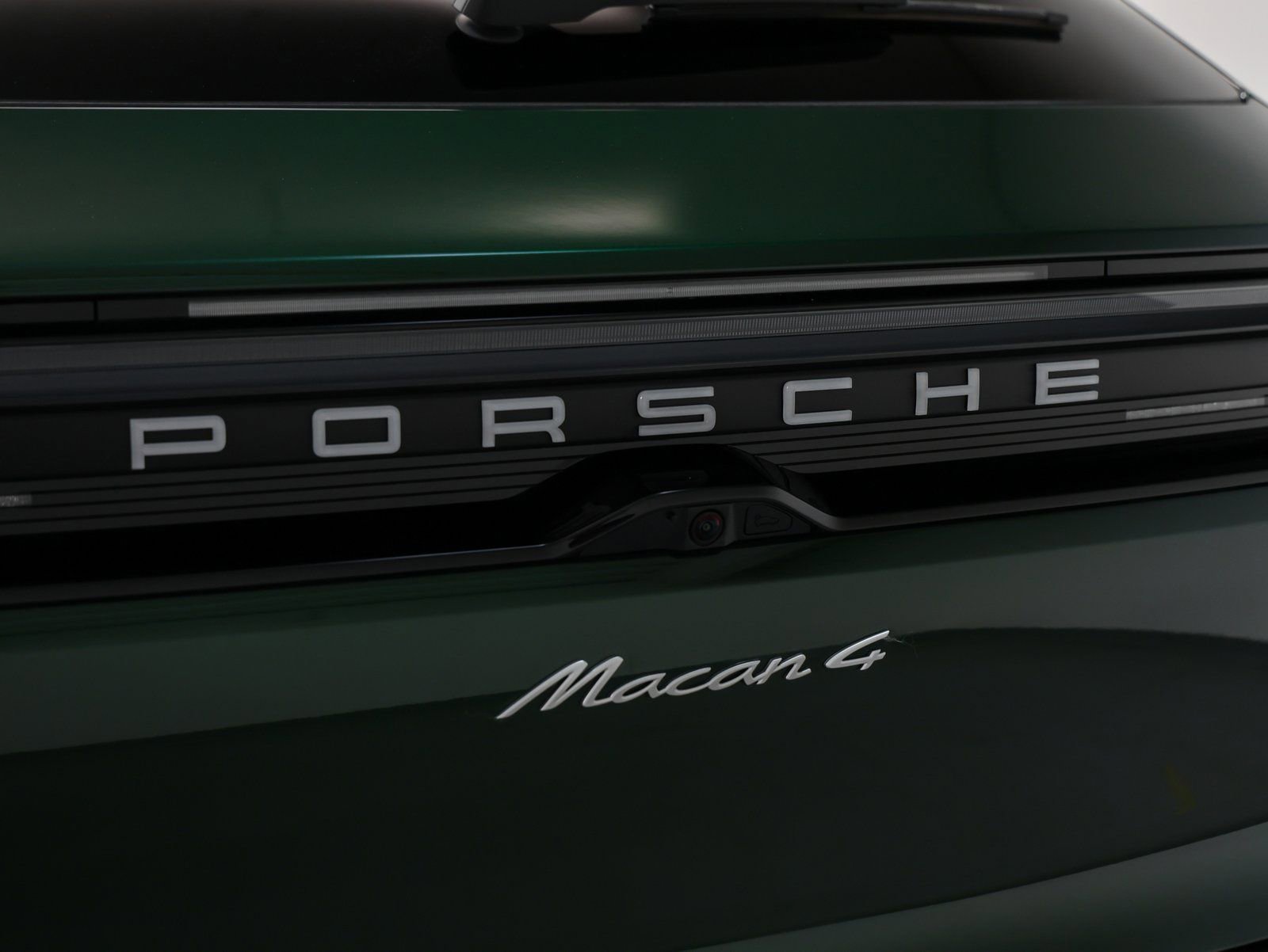 New 2025 Porsche Macan 4 Electric image 20