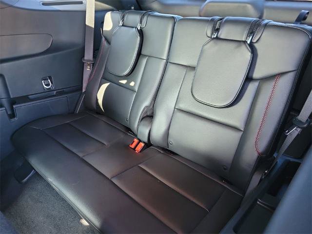 Certified 2024 Ford Explorer ST-Line w/ Class IV Trailer Tow Package image 12