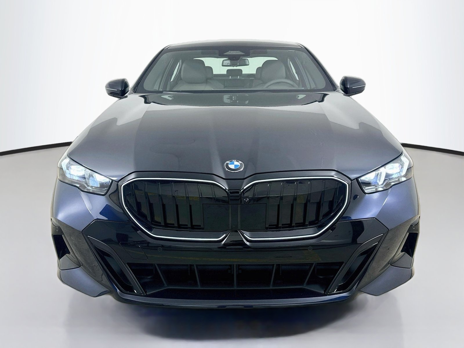 New 2027 BMW 530i xDrive w/ M Sport Package AWD/4WD image 2