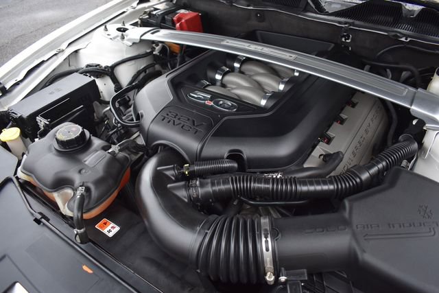 Used 2011 Ford Mustang GT Premium image 28