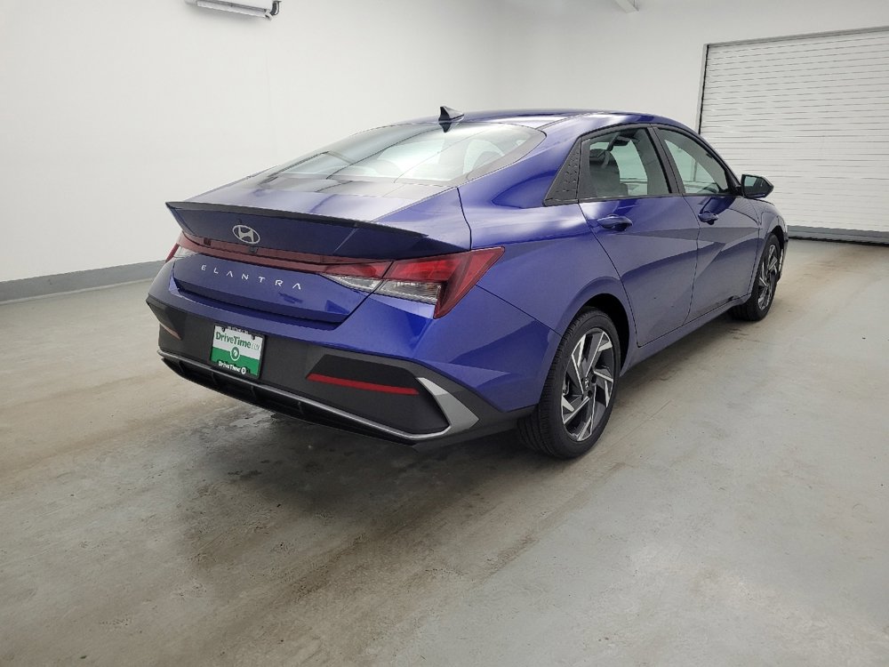 Used 2025 Hyundai Elantra Sport image 9
