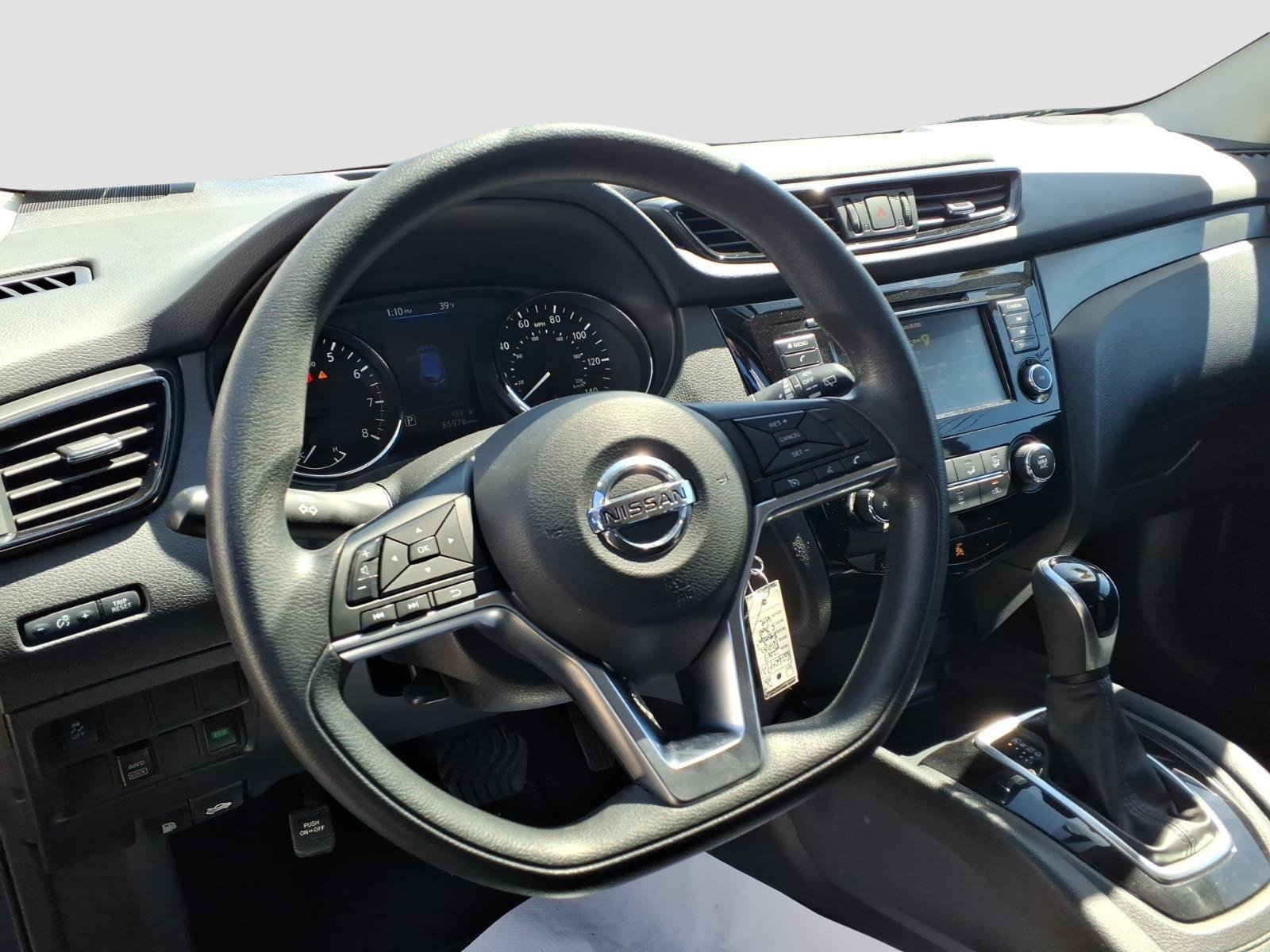 Used 2019 Nissan Rogue Sport S image 12