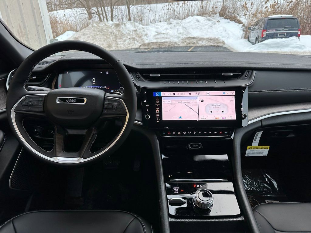 New 2026 Jeep Grand Cherokee Limited image 4