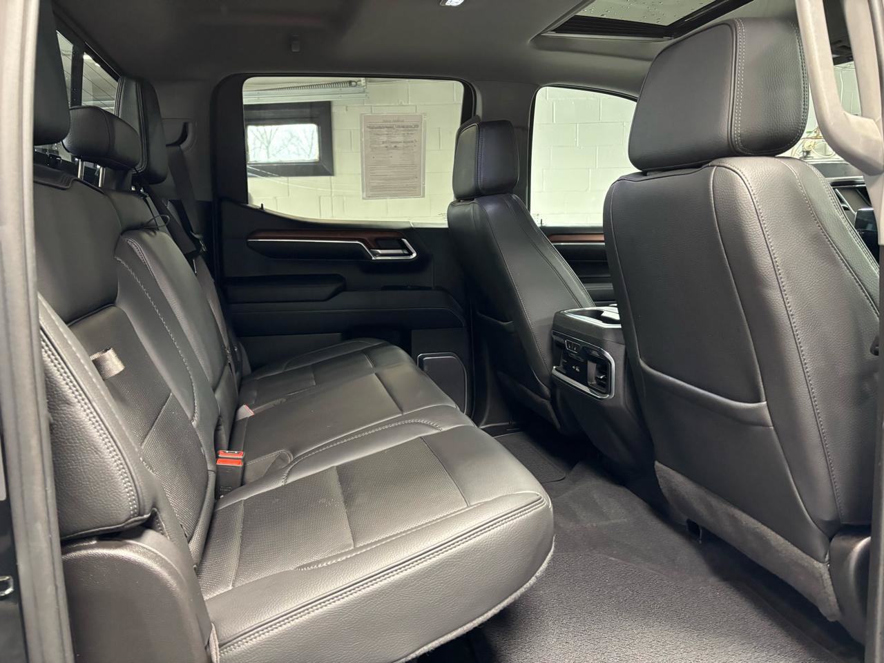 Used 2022 GMC Sierra 1500 Denali w/ Denali Reserve Package AWD/4WD image 24