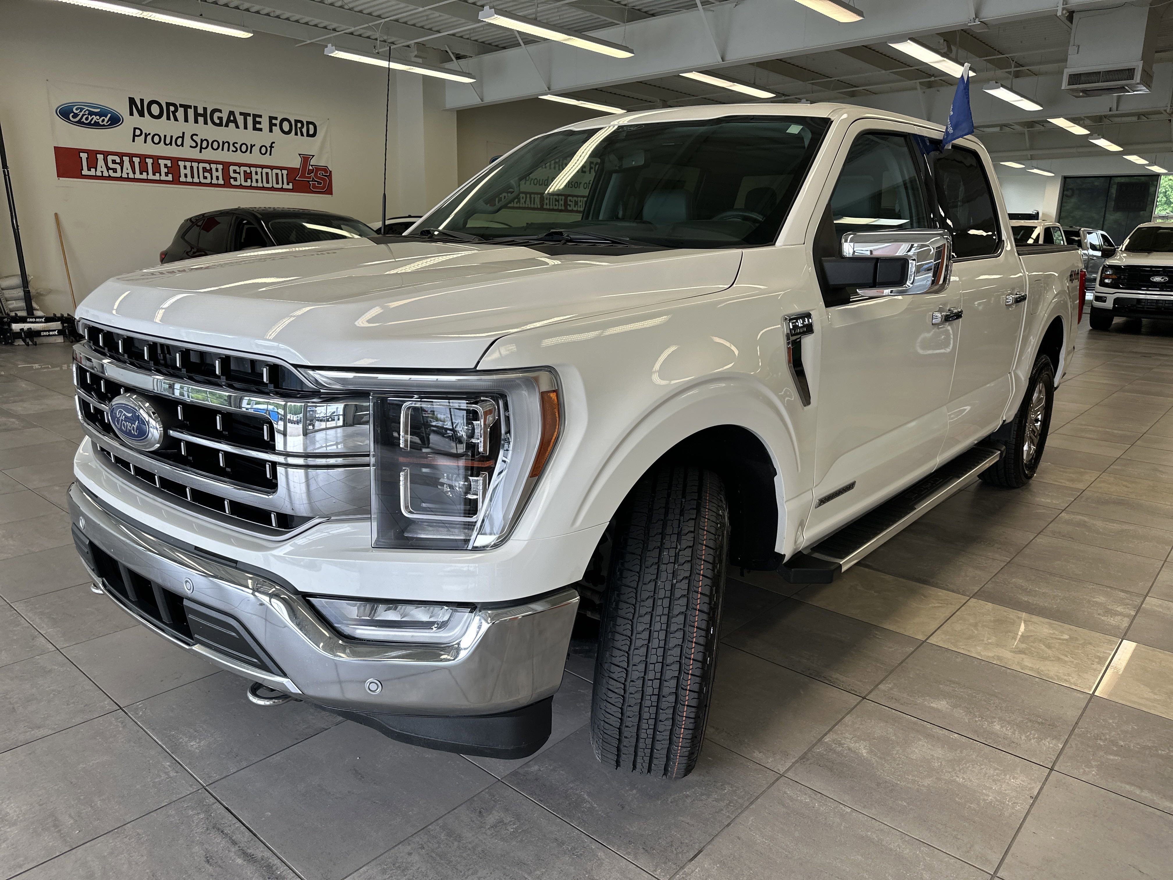 Certified 2022 Ford F150 Lariat w/ Equipment Group 502A High image 18