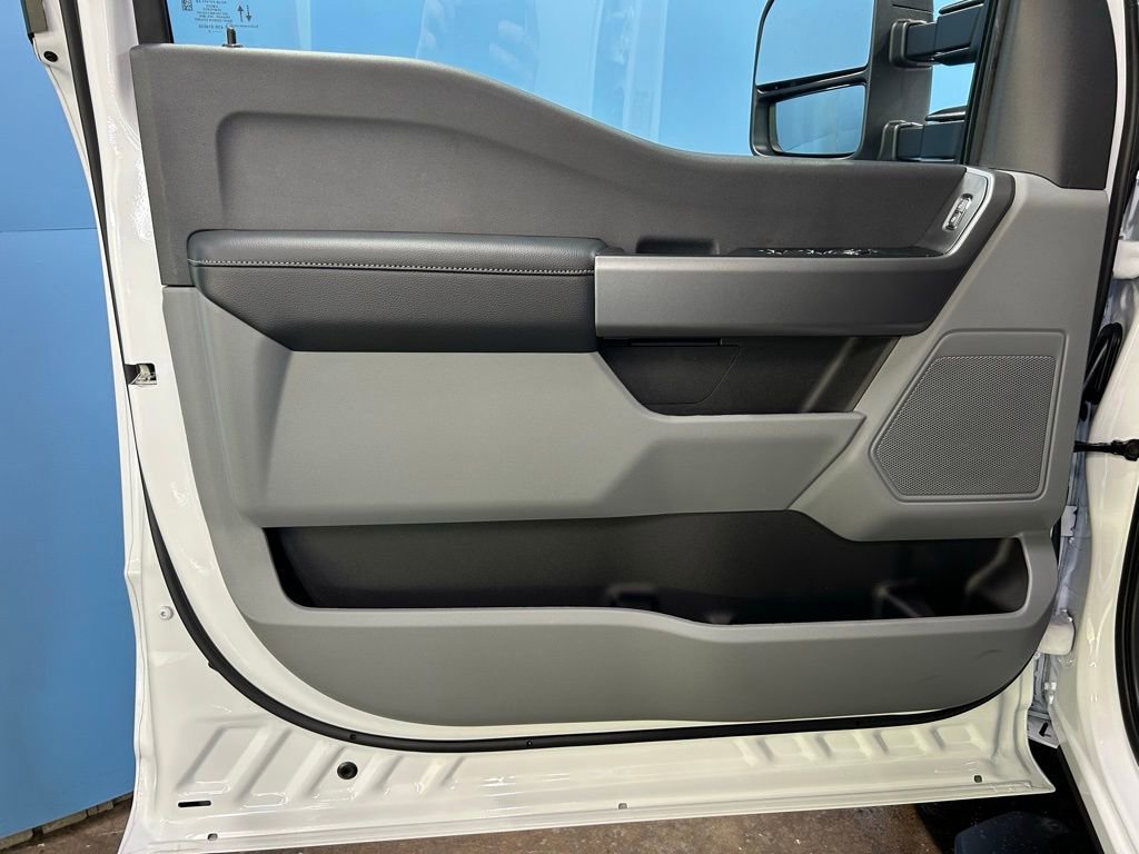 New 2026 Ford F250 XL w/ STX Appearance Package AWD/4WD image 33