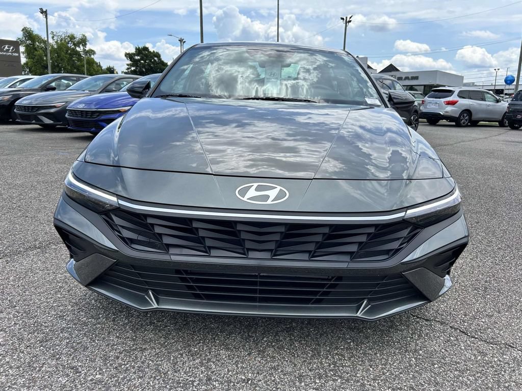 Certified 2026 Hyundai Elantra Sport FWD image 6