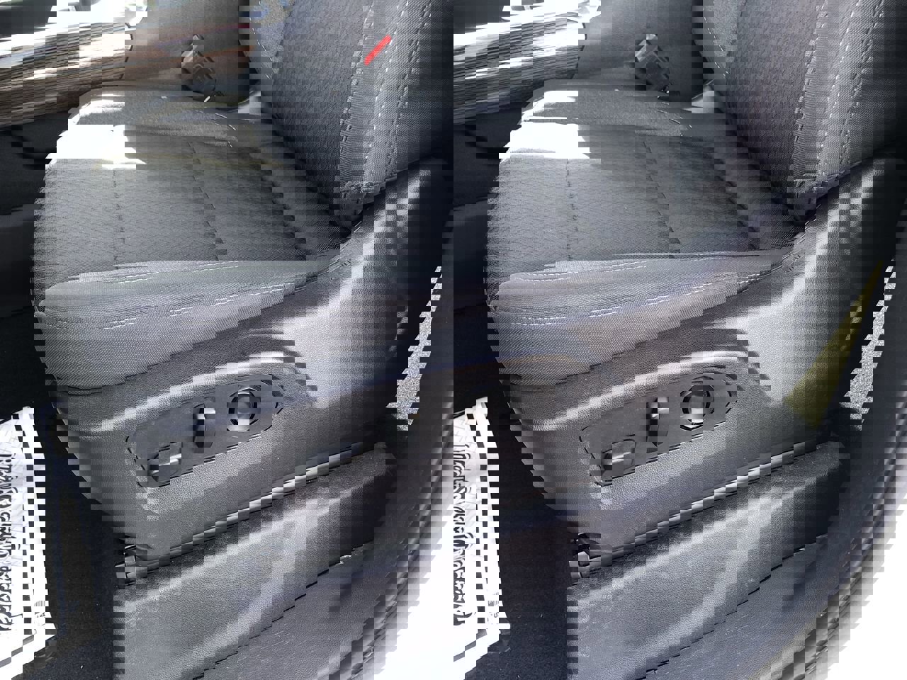 Used 2024 Chevrolet Silverado 2500 LT w/ Convenience Package image 14