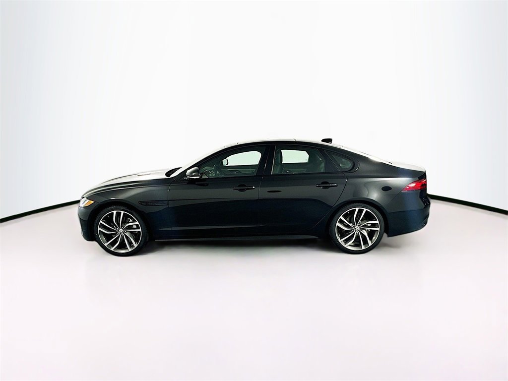 New 2024 Jaguar XF R-Dynamic SE image 8