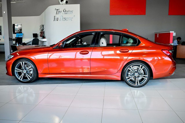 Used 2021 BMW 330i xDrive Sedan w/ M Sport Package AWD/4WD image 8