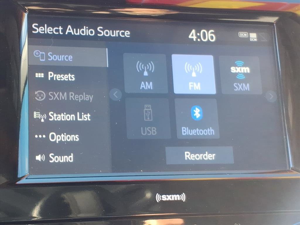 Used 2020 Toyota Camry LE image 5