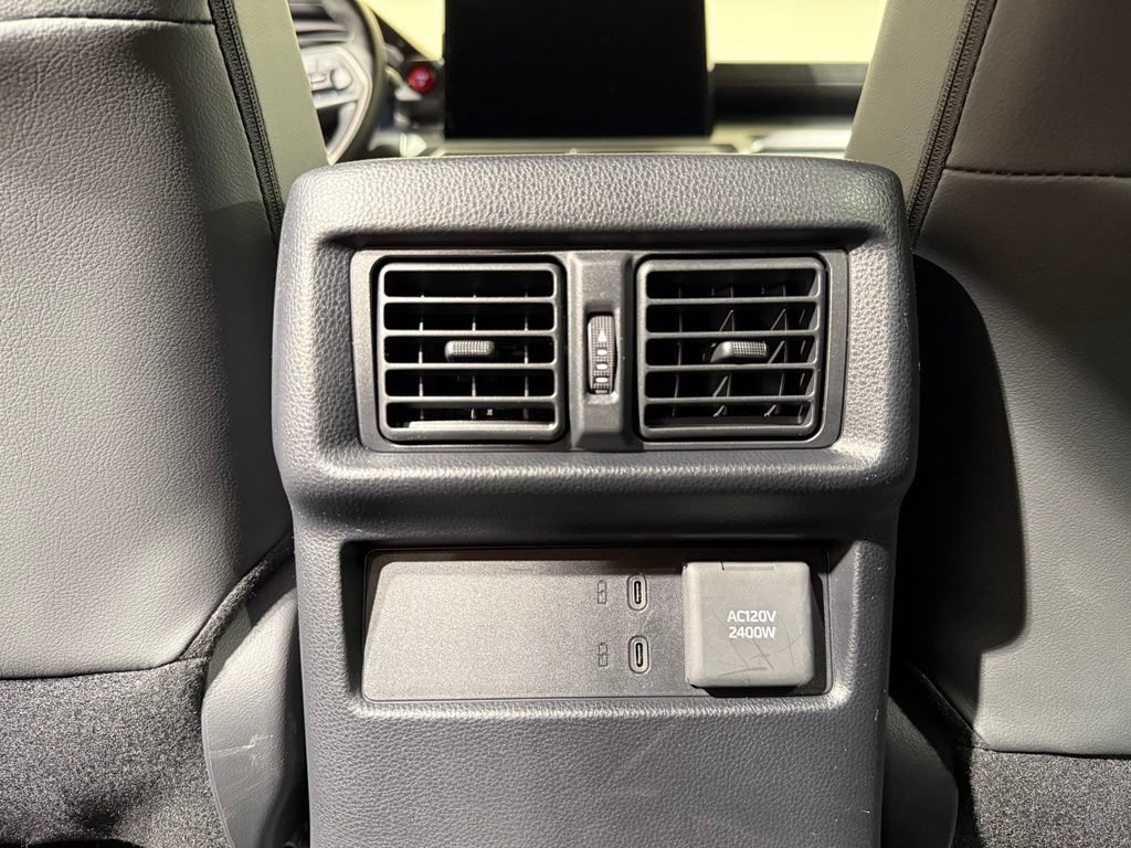 Certified 2025 Toyota 4Runner 4WD image 22