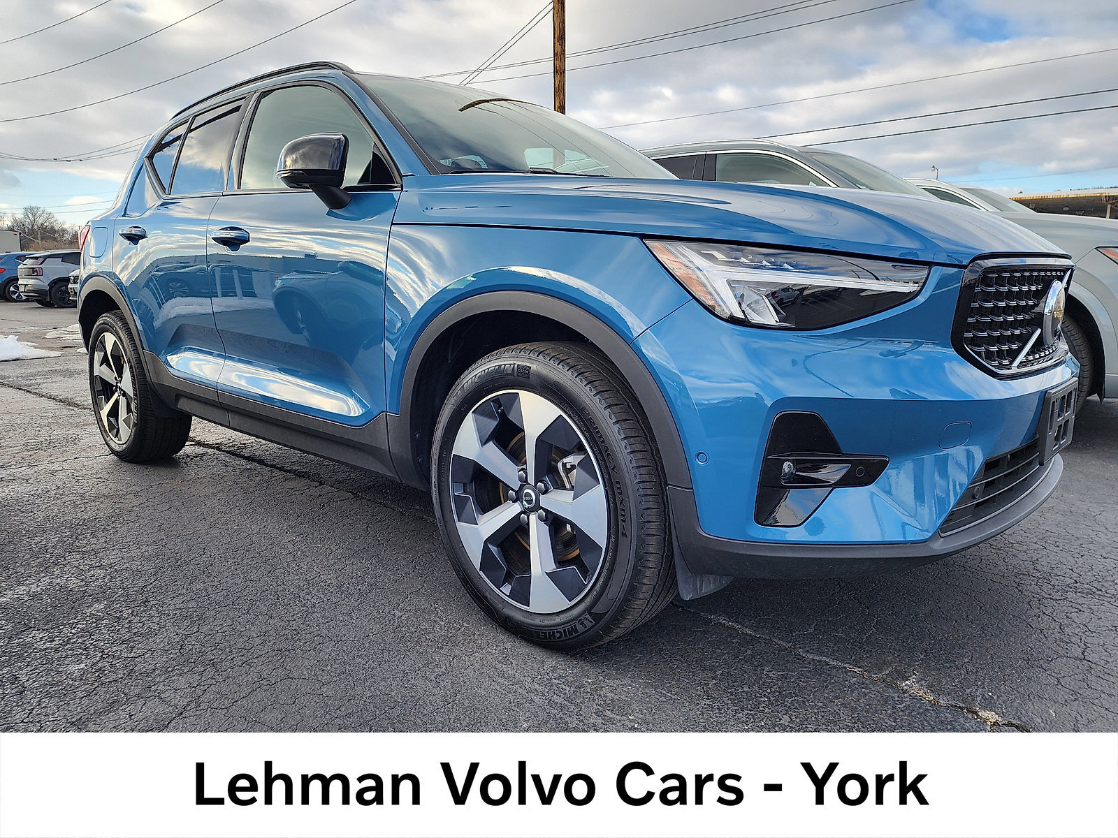 Certified 2025 Volvo XC40 B5 Plus