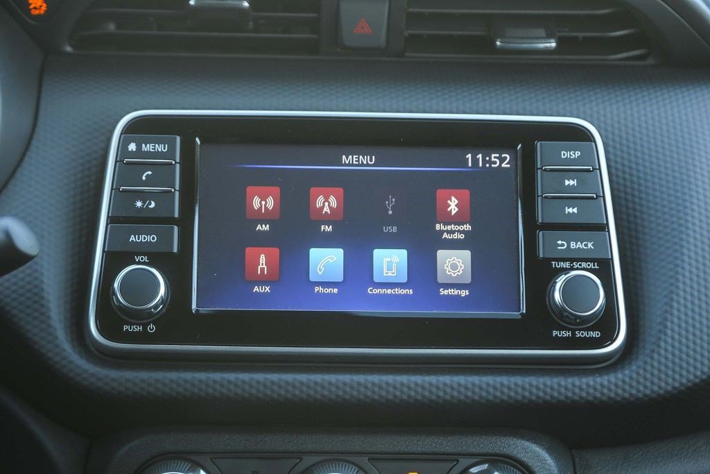 Used 2025 Nissan Kicks Play S image 14