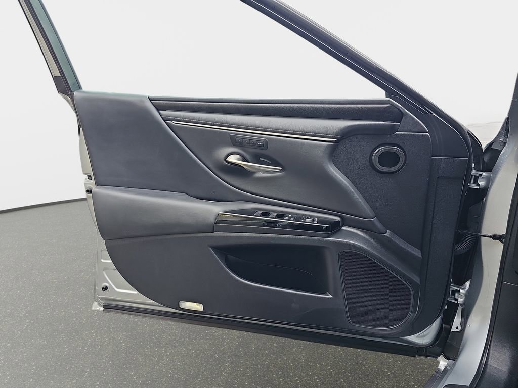Certified 2023 Lexus ES 250 w/ Premium Package AWD/4WD image 29