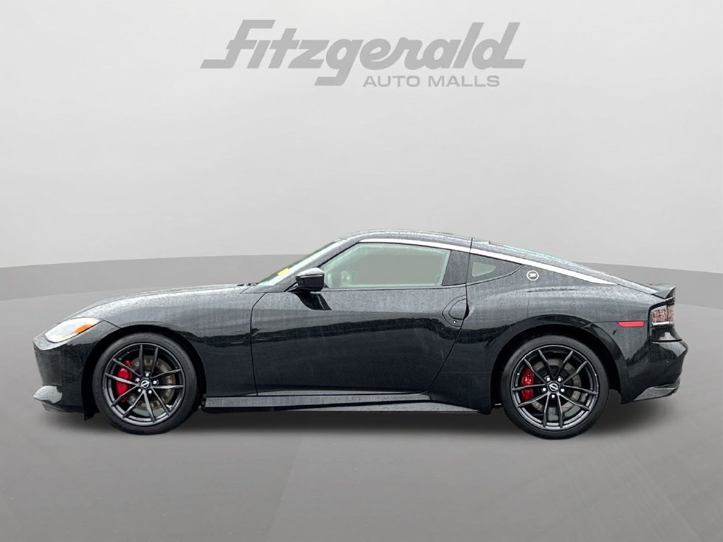 Used 2024 Nissan Z Performance w/ Floor Mat Package RWD image 5